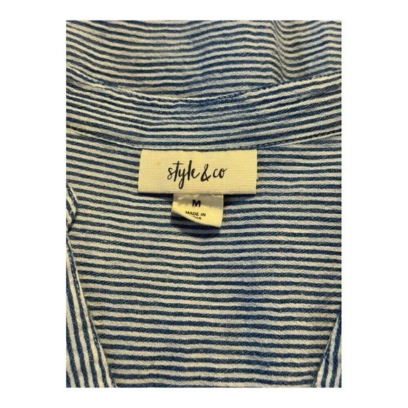 Style & Co Women’s Medium Blue & White Eyelet Hem Smocked Tunic - Picture 4 of 7